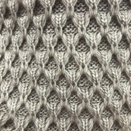 Очень красивый узор для пуловера