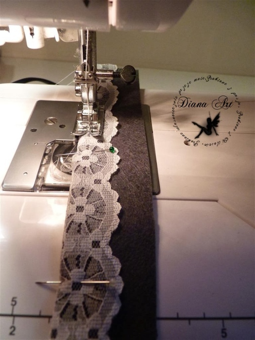 Винтажные закладки для книжек из войлока или фетра с кружевом