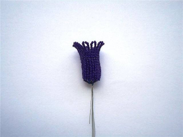 ​Колокольчик из бисера