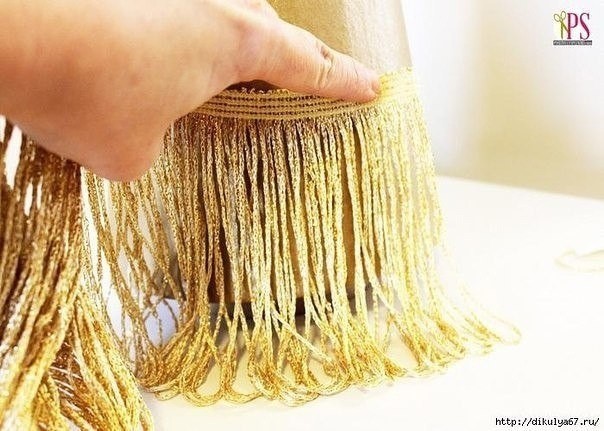 Прелестная ёлочка из бахромы