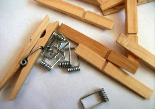 Салфетница из прищепок