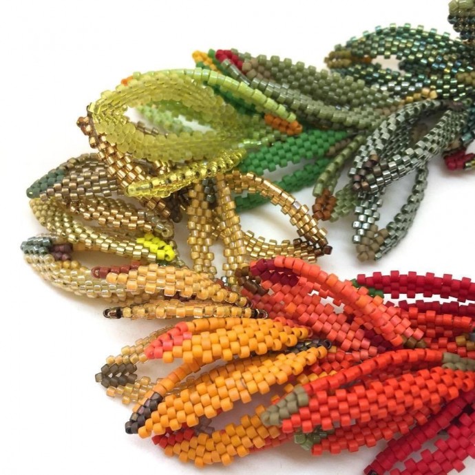 Ожерелье из бисера Ожерелье из бисера