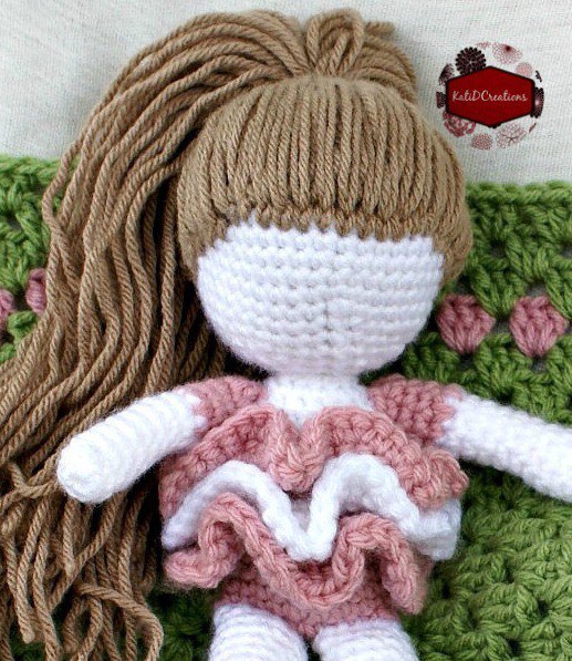 Прическа вязаной куколке: мастер-класс