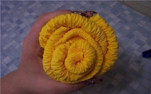 Дерево из роз