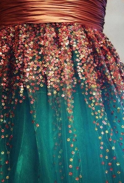 Необычные фактуры и нарядный декор