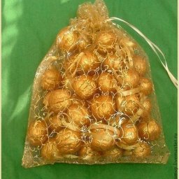 Орешки с предсказаниями и пожеланиями