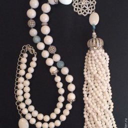 Кисть из бусин для сотуара