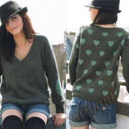 Пуловер с сердцами