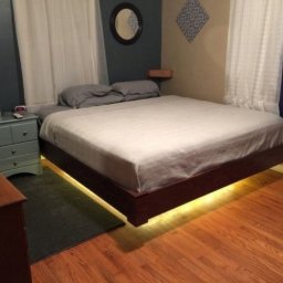 ​Самодельная кровать