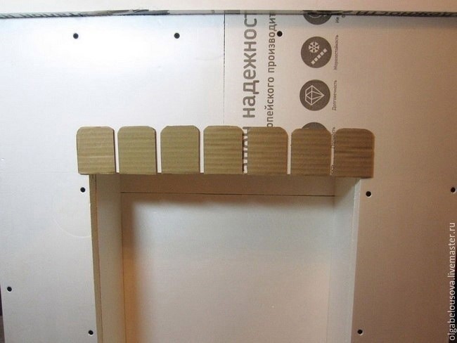 Новогодний фальш-камин с имитацией кирпичной кладки