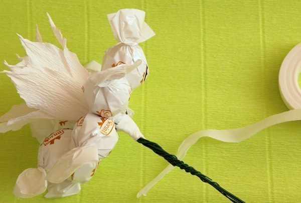 Мастер-класс: вкуснейший букет из конфет