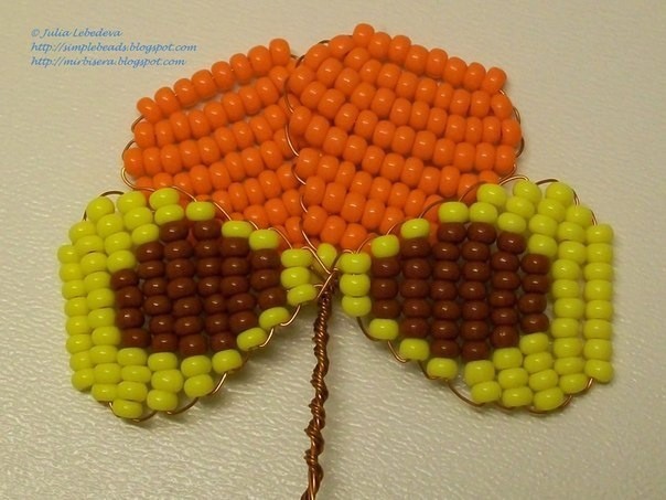 ​Анютины глазки из бисера