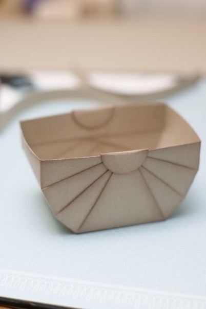 Милая скрап-корзинка для подарка