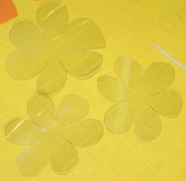 Цветы из пластиковых бутылок