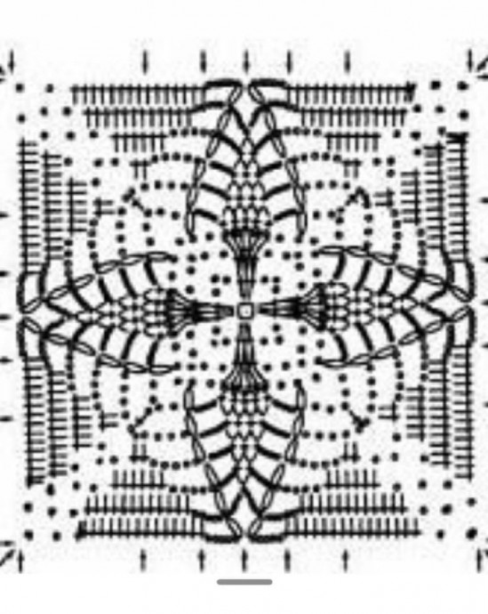 ​Пуловер из ромбовидных мотивов