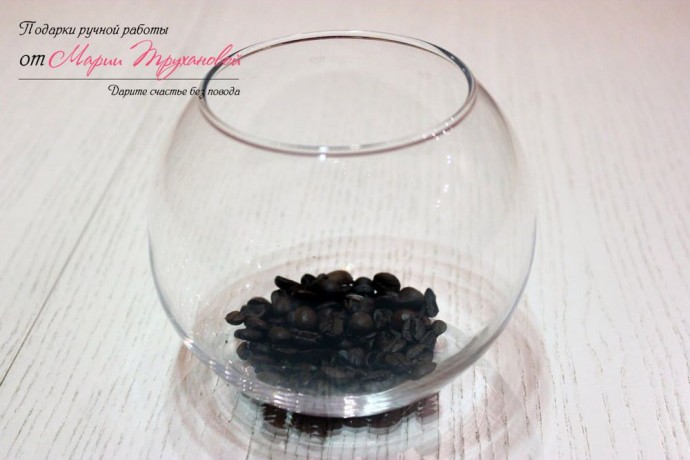 Саше в стеклянной вазе Саше в стеклянной вазе