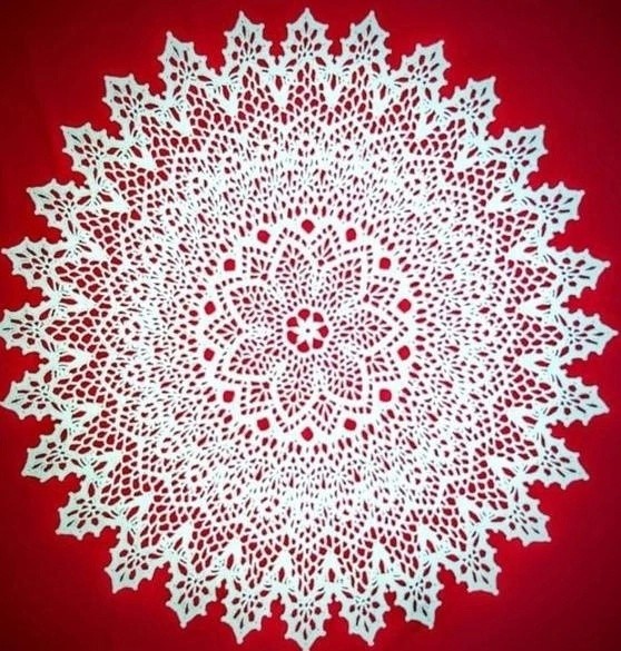 Красивая салфетка крючком