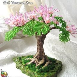 Альбиция из бисера