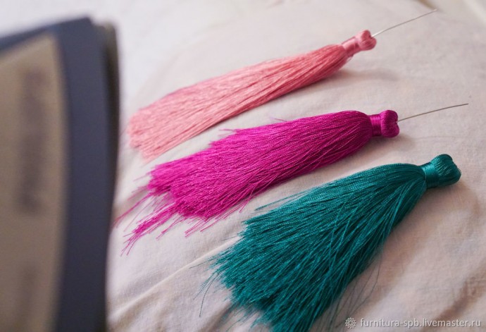 Делаем кисточку из ниток