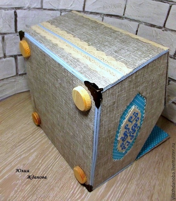 Мастерим из картона удобную корзину для пикника Мастерим из картона удобную корзину для пикника