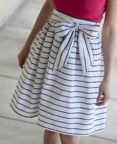 ​Полосатая юбка с высокой талией