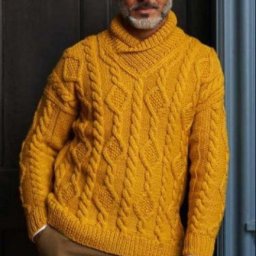 Тёплый мужской свитер