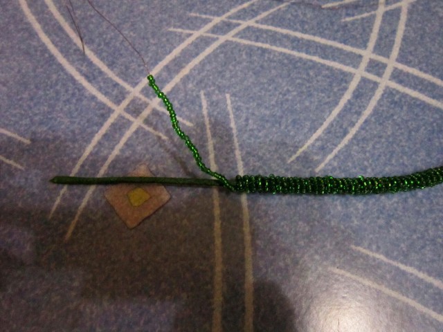 Невероятно красивые цветы из бисера