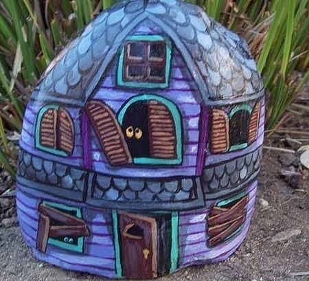 ​Каменные домики