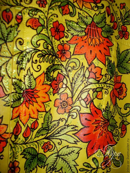 Роспись куртки в русском стиле