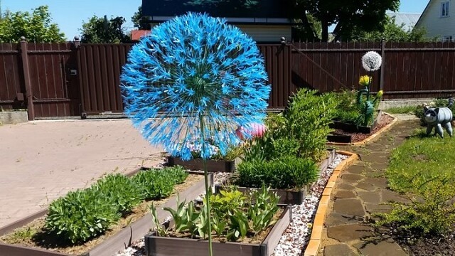 ​Одуванчик из трубочек для сока