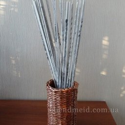 ​Оплетаем банку трубками из газет