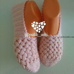 ​Красивые тапочки крючком: мастер-класс