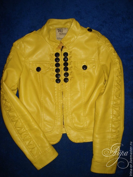 Роспись куртки в русском стиле