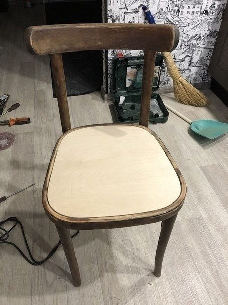 Новая прекрасная жизнь старого стула
