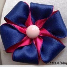 Нарядные банты из шелковых лент