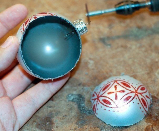 Новогодняя композиция в ёлочном шаре