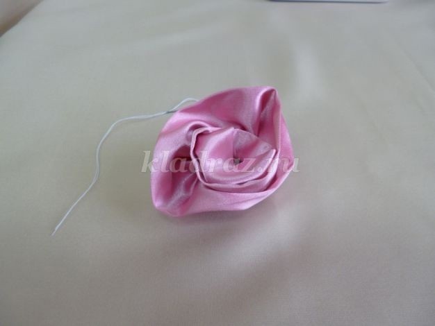 Декоративная подушка-роза