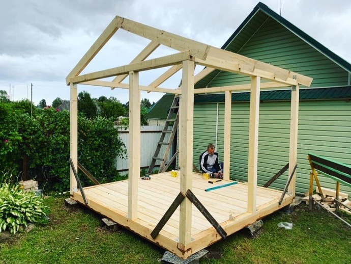 Деревянная беседка своими руками