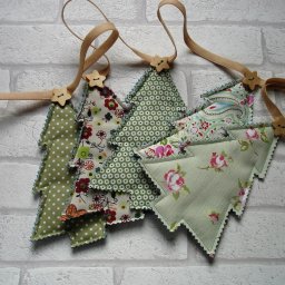 Новогодние елочки из ткани