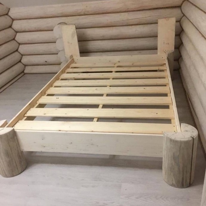 Простая деревянная кровать своими руками