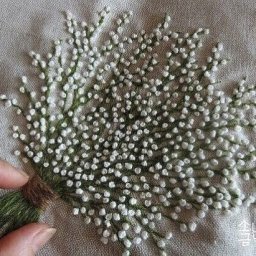 ​Воздушный невесомый букет из французских узелков