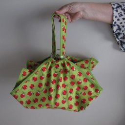 Идея сумочки-переноски для кастрюлек и емкостей с едой