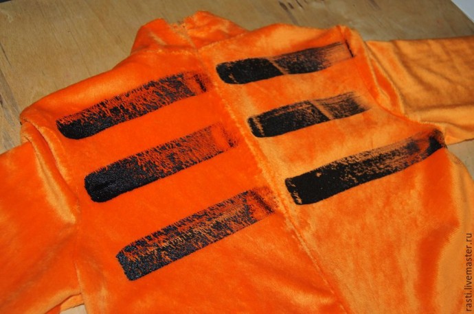 Наносим несложный рисунок на ткань Наносим несложный рисунок на ткань