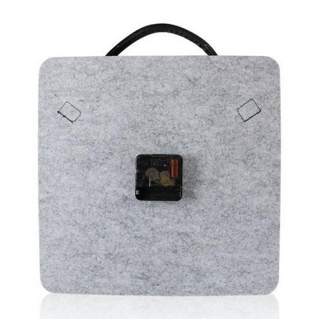 Войлочные часы