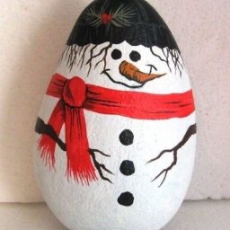 ​Новогодние идеи росписи камней