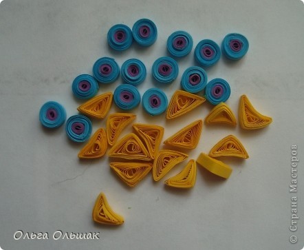 ​Павлин в технике квиллинга