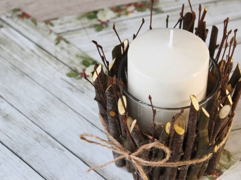 Подсвечник из веток и мешковины