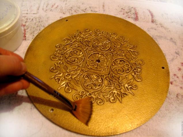 Часы с трехуровневым циферблатом