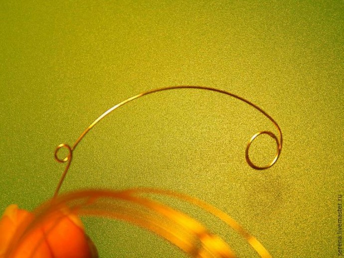 Кафф с пером