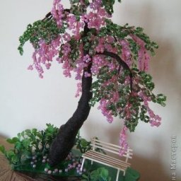 Дерево из бисера